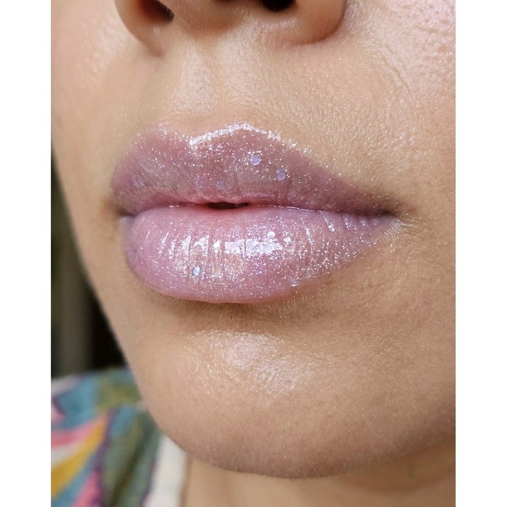 Fenty Beauty Gloss Bomb Oil Miss Jellyfish 02 Luminizing Lip Oil N Gloss BNIB - Picture 3 of 3
